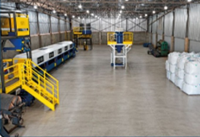 Nova planta industrial com equipamentos de revestimento de sementes